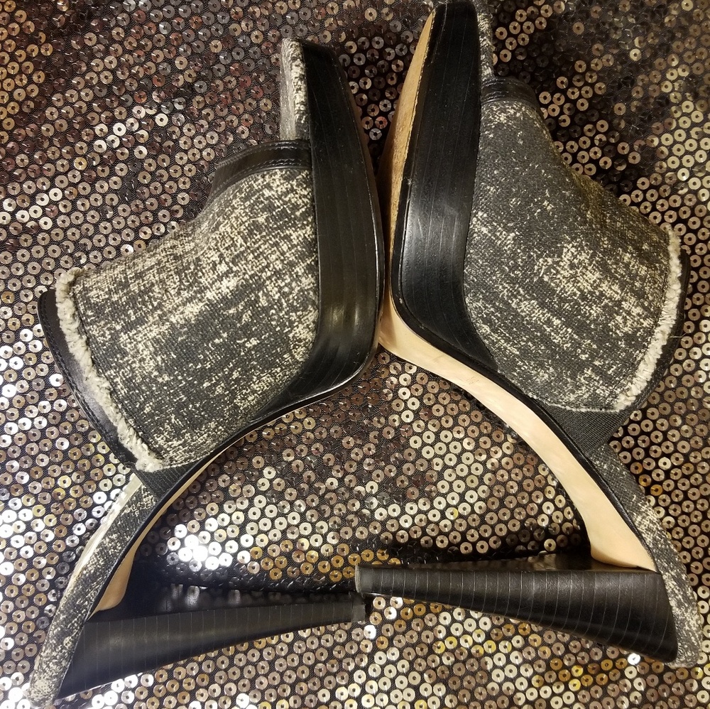 Max Studio Leather Platform Mule - image 3